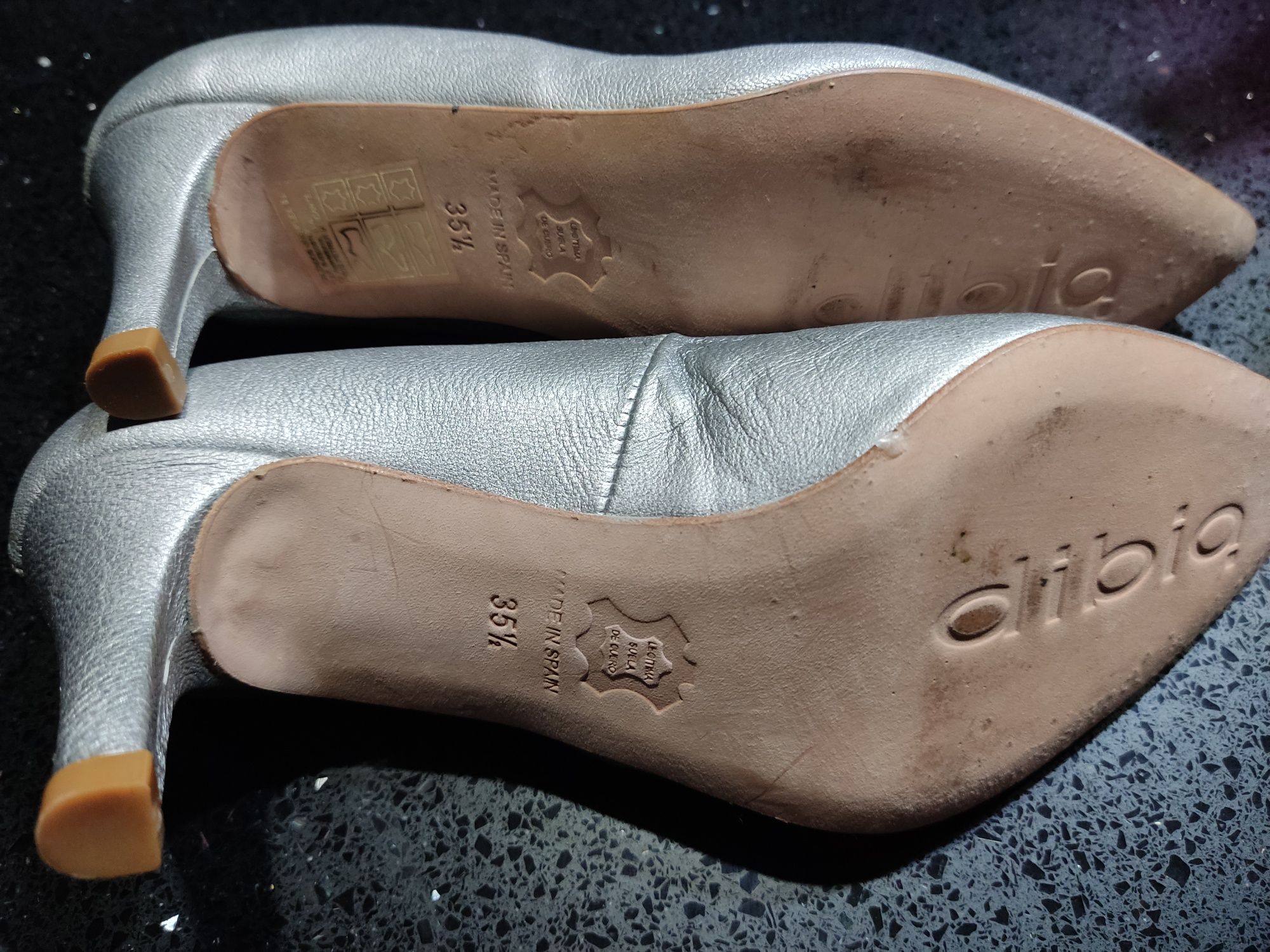 Sapatos cerimônia e rasteiros n 35.50 e 39