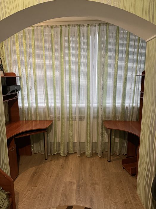 стіл комп'ютерний 2шт