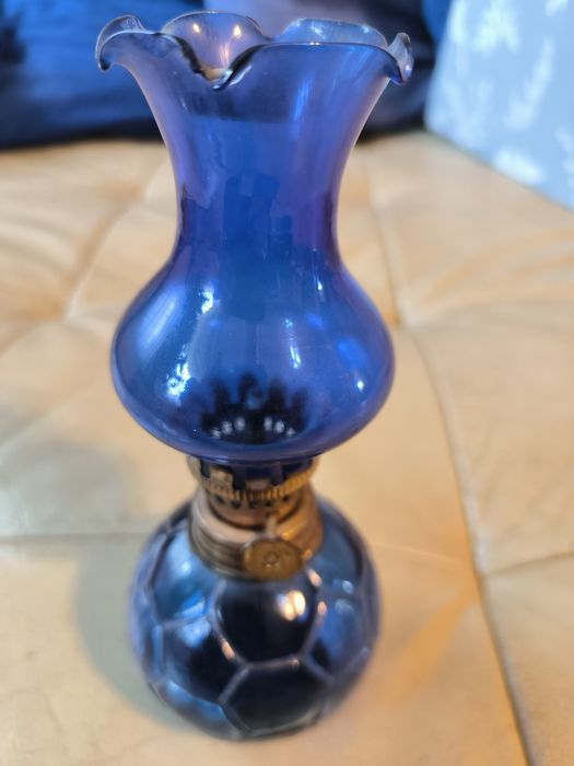 Lampka naftowa że szkła