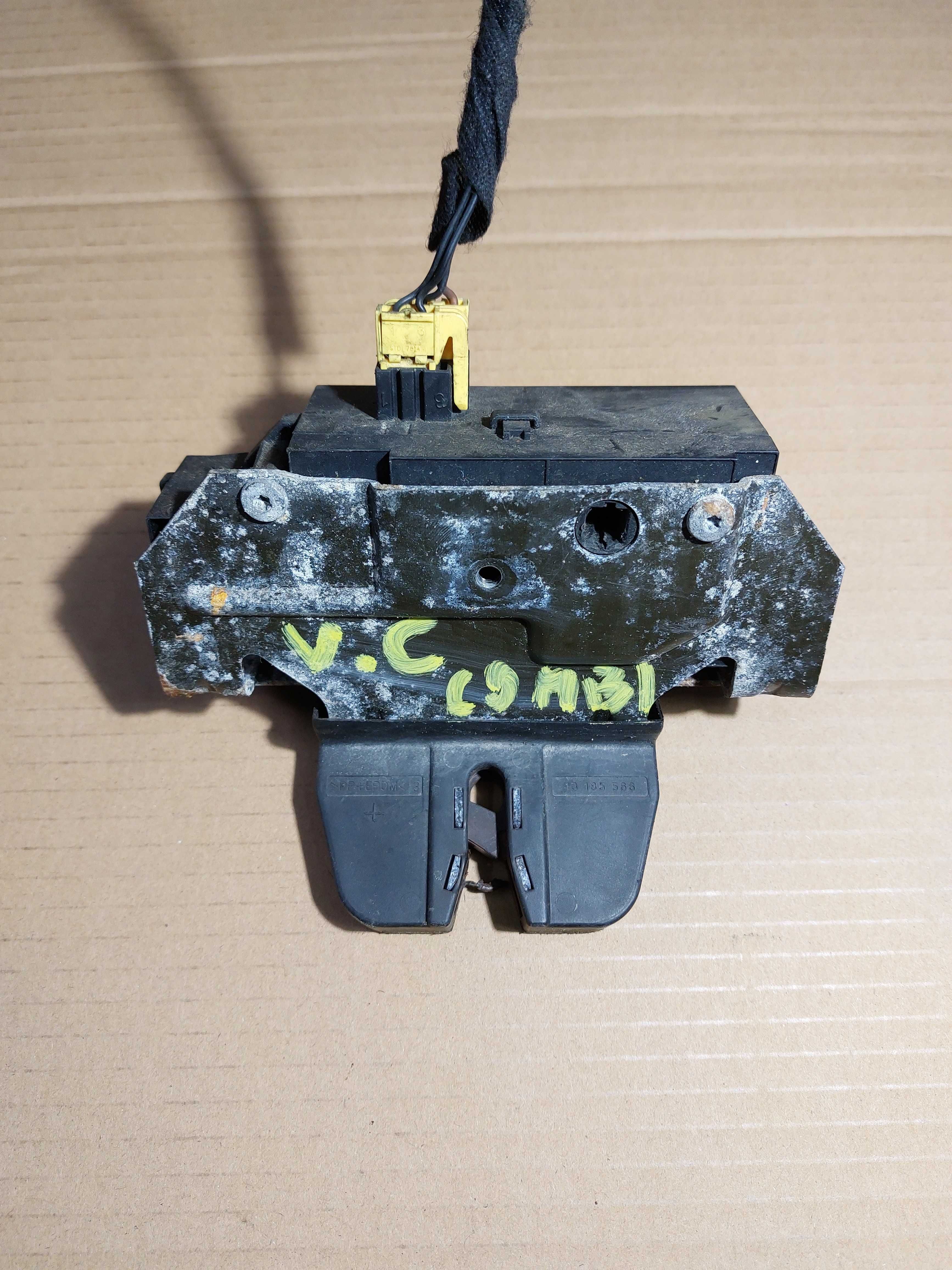 Zamek klapy bagażnika Opel Vectra c Kombi 02-08.r org Opel