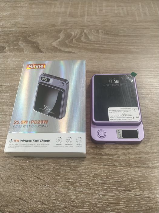 Беспроводной Powerbank  с быстрой зарядкой 10000мАч для iPhone.
