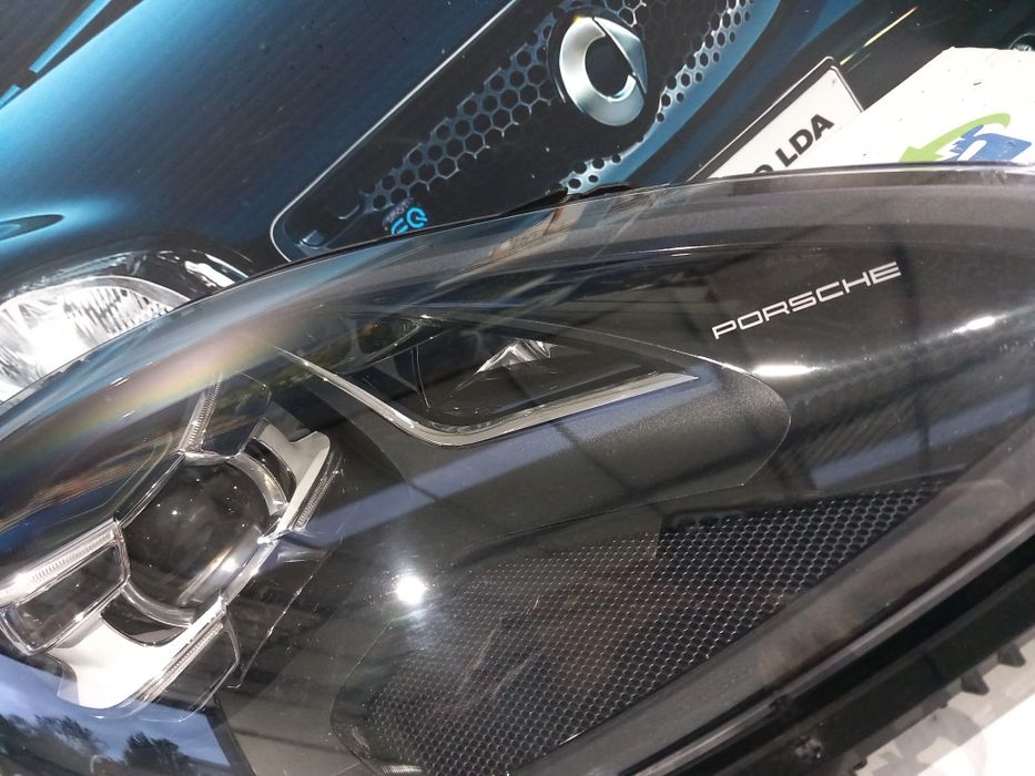 Farol ótica direita Porsche Macan