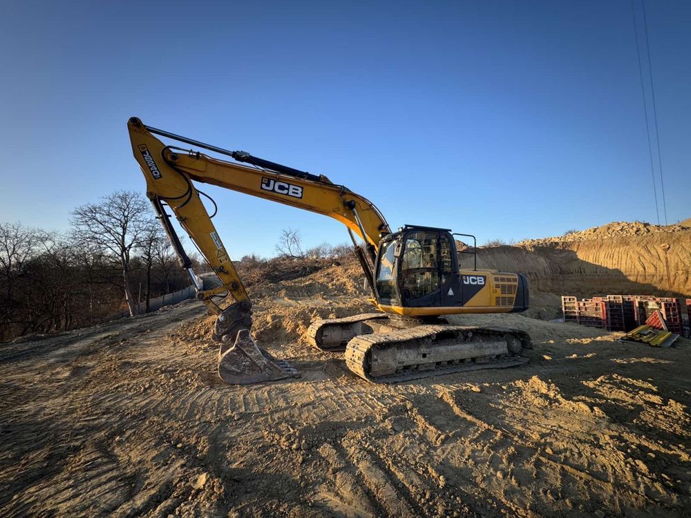 Гусеничний екскаватор JCB 240 ls