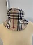 Burberry kapelusz