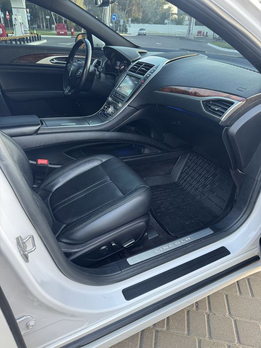 Продам Lincoln MKZ Hybrid 2016