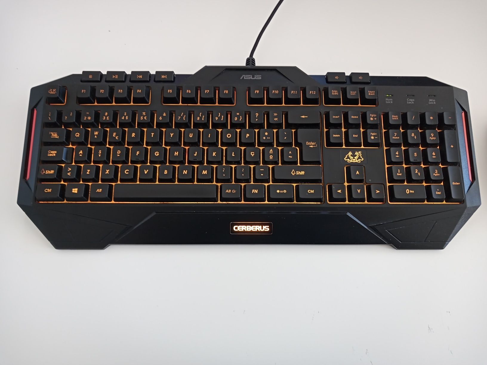 Teclado semi mecânico e rato ASUS Cerberus MKII RGB