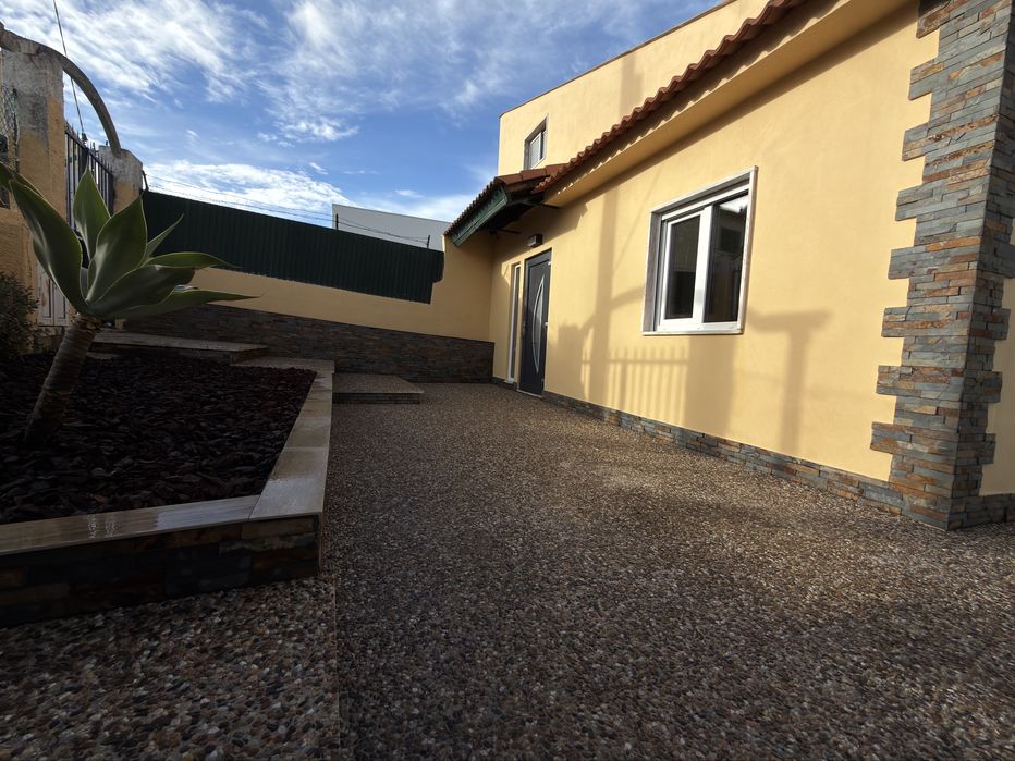 Casa terea t2 para alugar