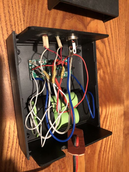 ДБЖ, ИБП, УПС 12 вольт, 9 вольт для роутера