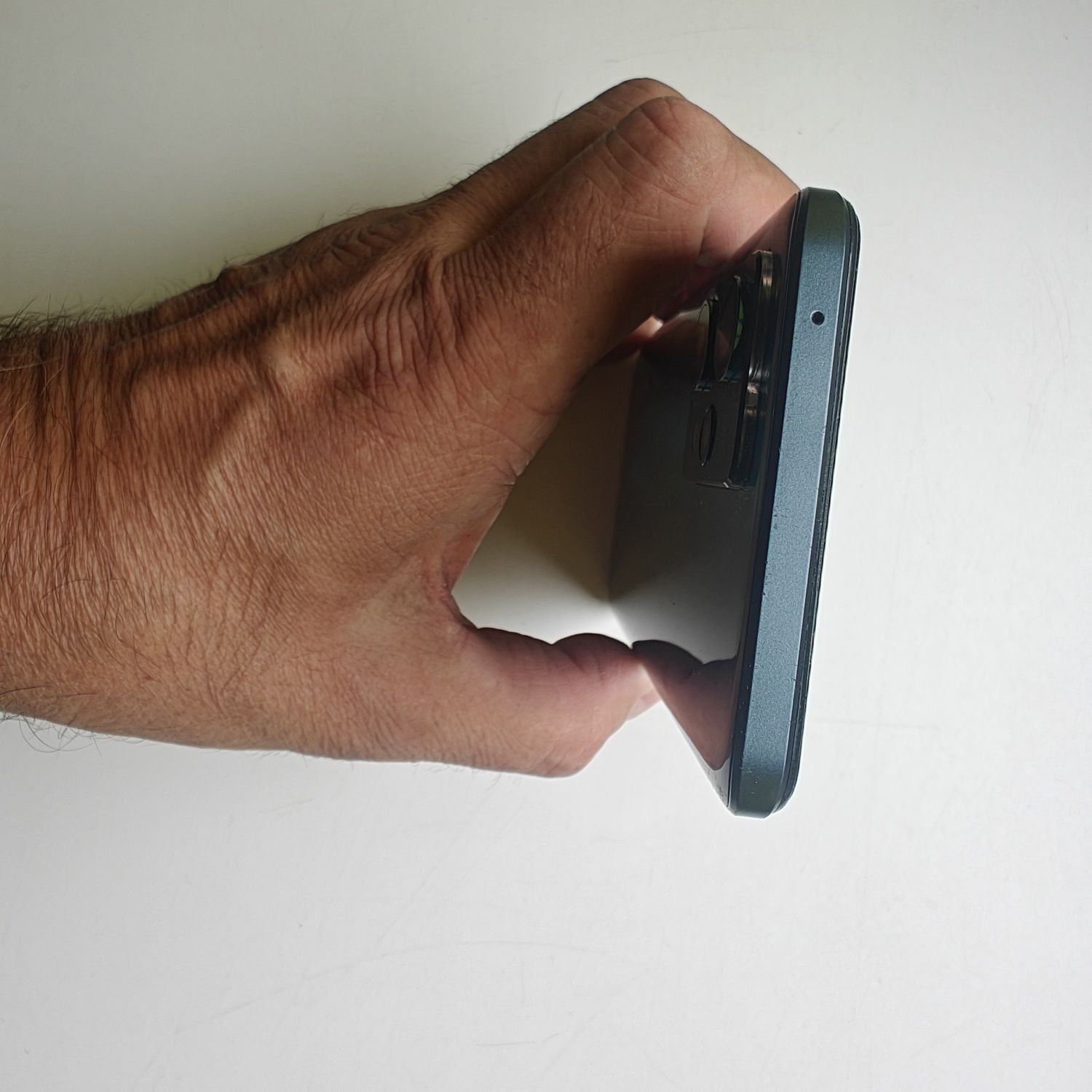 Продам мобільний телефон REALME 9 pro +
