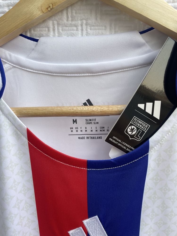 Camisola Principal 2025/2026 do Olympique Lyonnais M