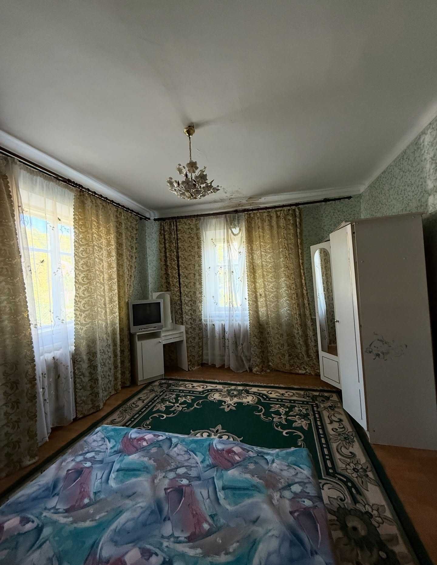 Продаж будинку  на вул.Степана Фуги