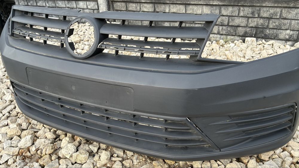 Zderzak przedni bez otworów VW Caddy III 2K5 FL lift 15- oryginal