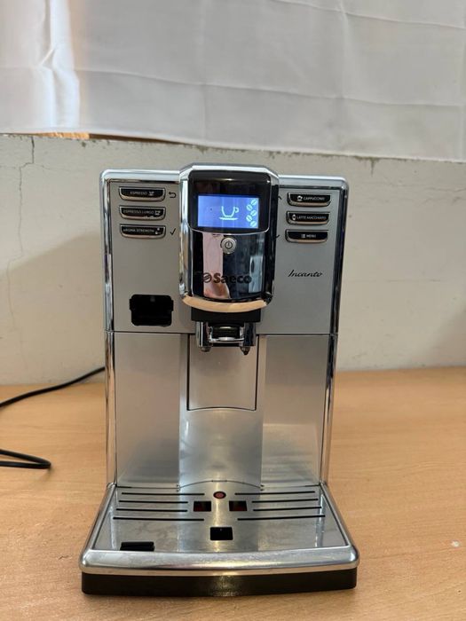 Кавомашина Saeco Incanto HD8918 / 31