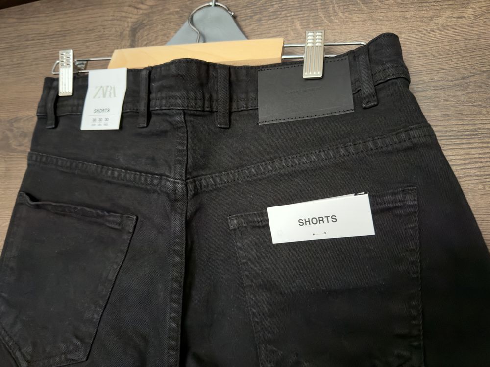 Чорні шорти Zara 38 розмір