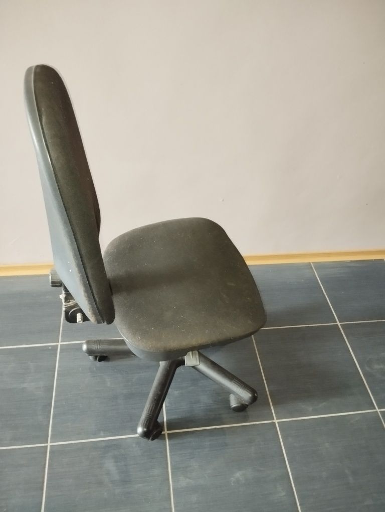 Офісне крісло без гарантії