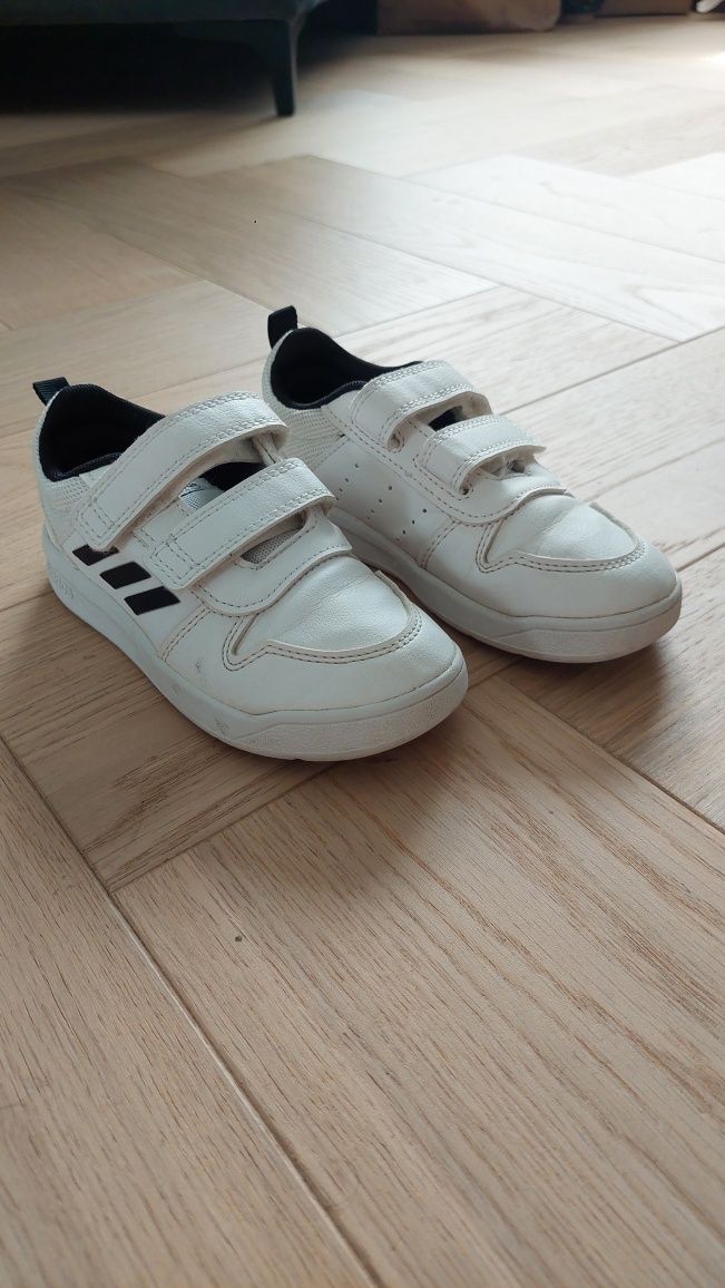 Adidaski buty Adidas rozm. 26 białe