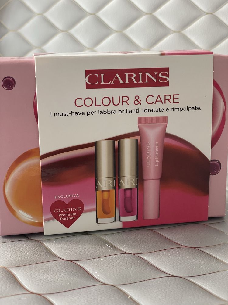 Clarins для КОМФОРТУ губ