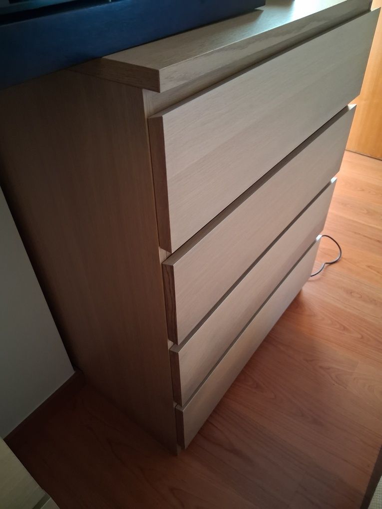 3 Cómodas de cor beje