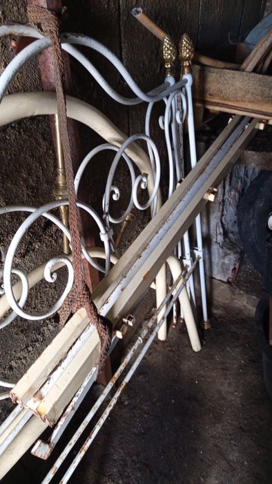 Três.camas.ferro.como.novasa.bom.prevo