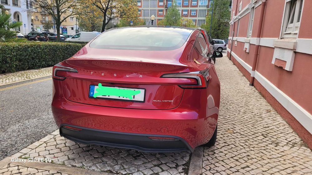 Tesla model 3 long rang dual motor