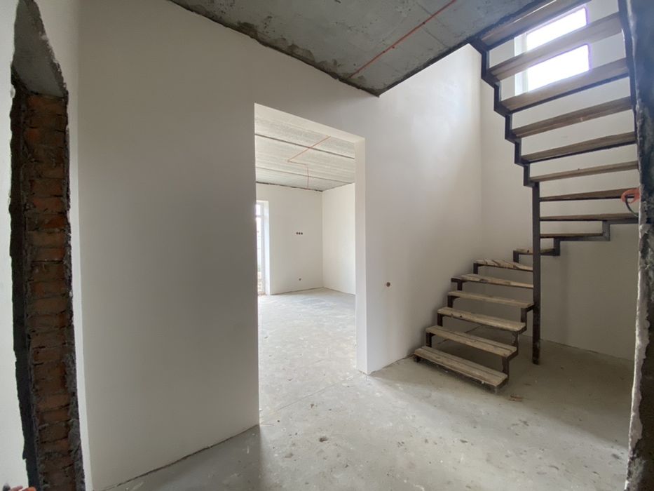 Будинок 130 м.кв з чистовими та кумунікаціями