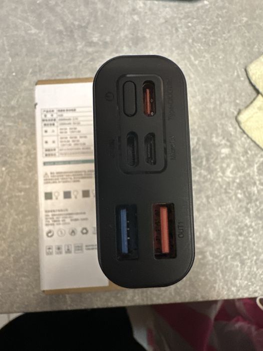 Павербанк  2000, 66 w , новий  , в алюмінієвому корпусі