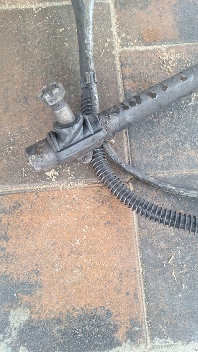 Продам тягу с золотником и рулевую колонку на газ66