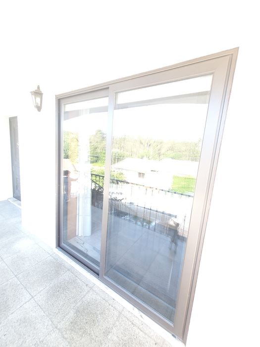 Janelas interiores e exteriores