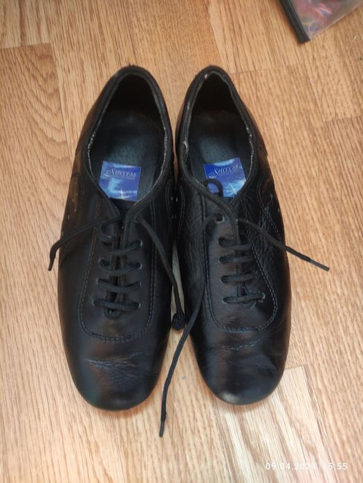 Дитячі туфлі для танців