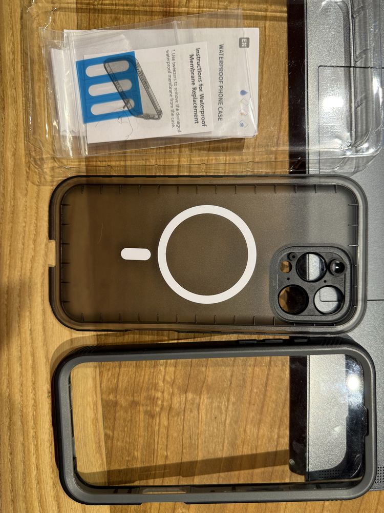 Etui iphone 16 pro max Tech Protect shellbox magsafe IP68