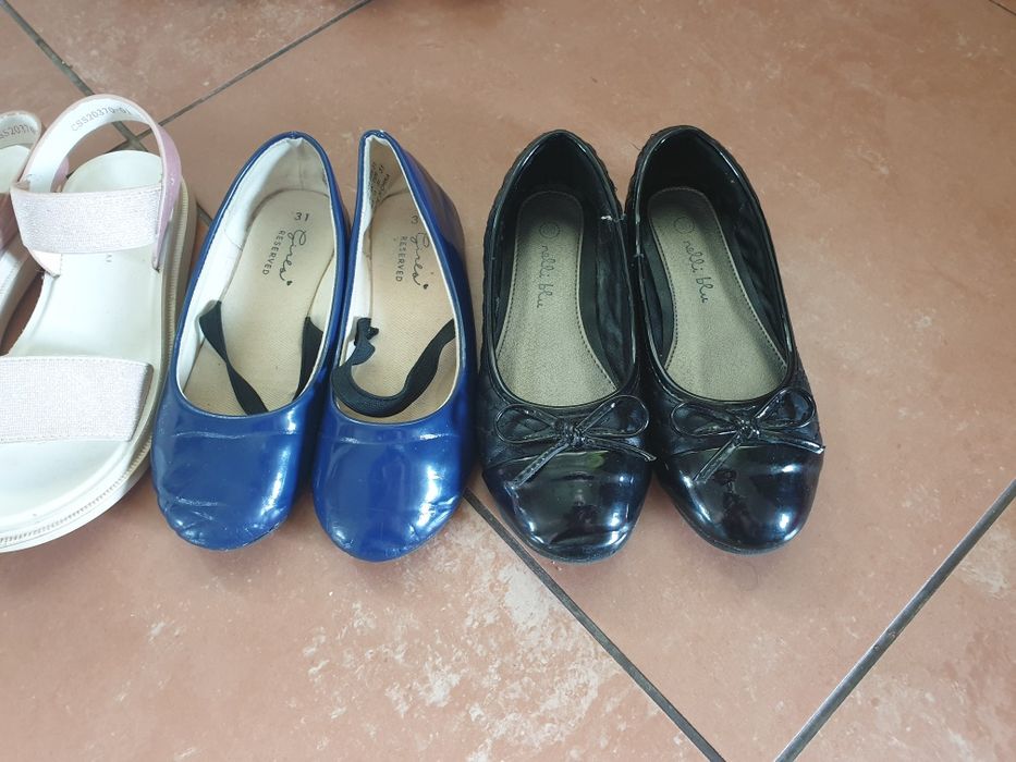 Buty dziewczęce rozmiar 30 plus 31 32 33  Cena za wszystkie