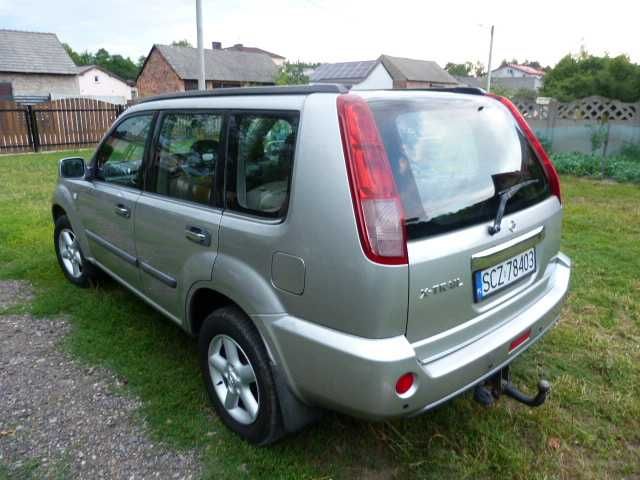 Nissan X-Trail ,  4x4 , LPG