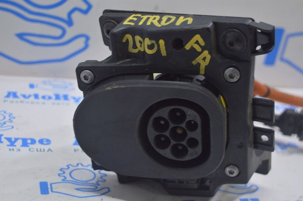 Розетка зарядного порта правая Audi E-Tron (Q8) GEN 18- 4KL971106F