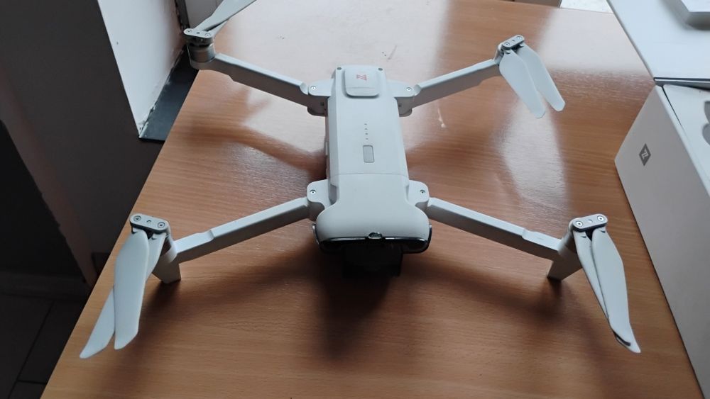 Witam posiadam na sprzedaż drona