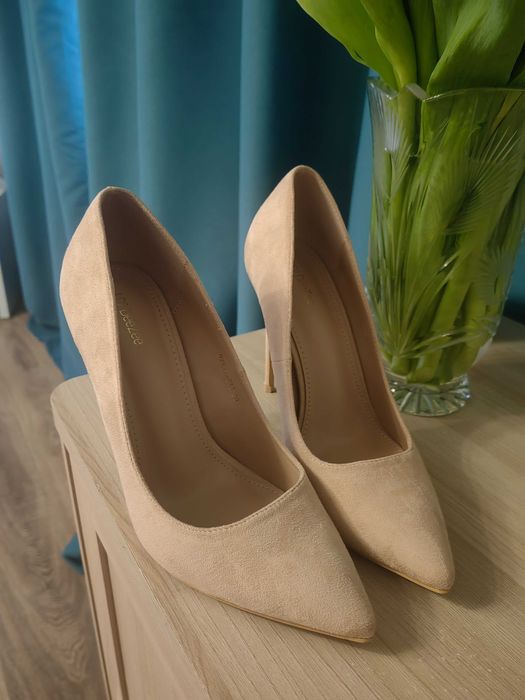 Туфлі беж DeeZee 39