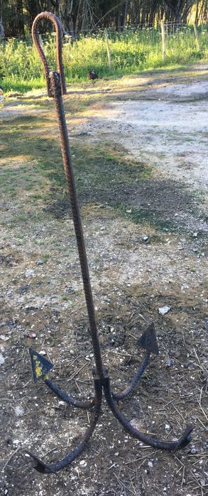 ÂNCORA ANTIGA EM FERRO (maciço)