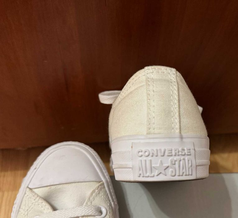 Продам кеди Converse