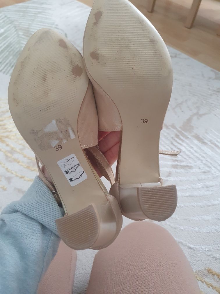 Buty ślubne perłowo złote  39