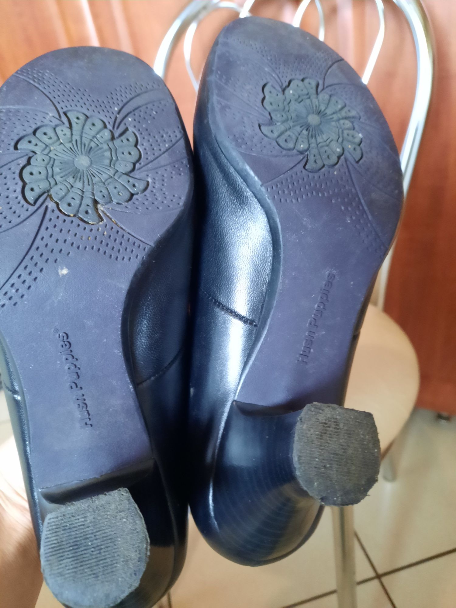 Buty czółenka  Hush Puppies r 39