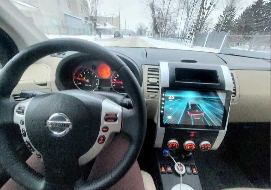 Продам автомобіль NISSAN X-TRAIL