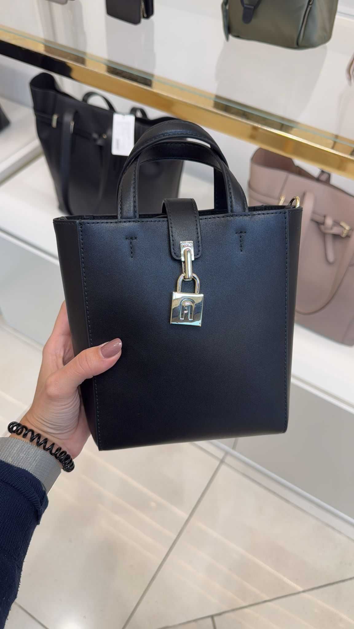 Furla Metropolis