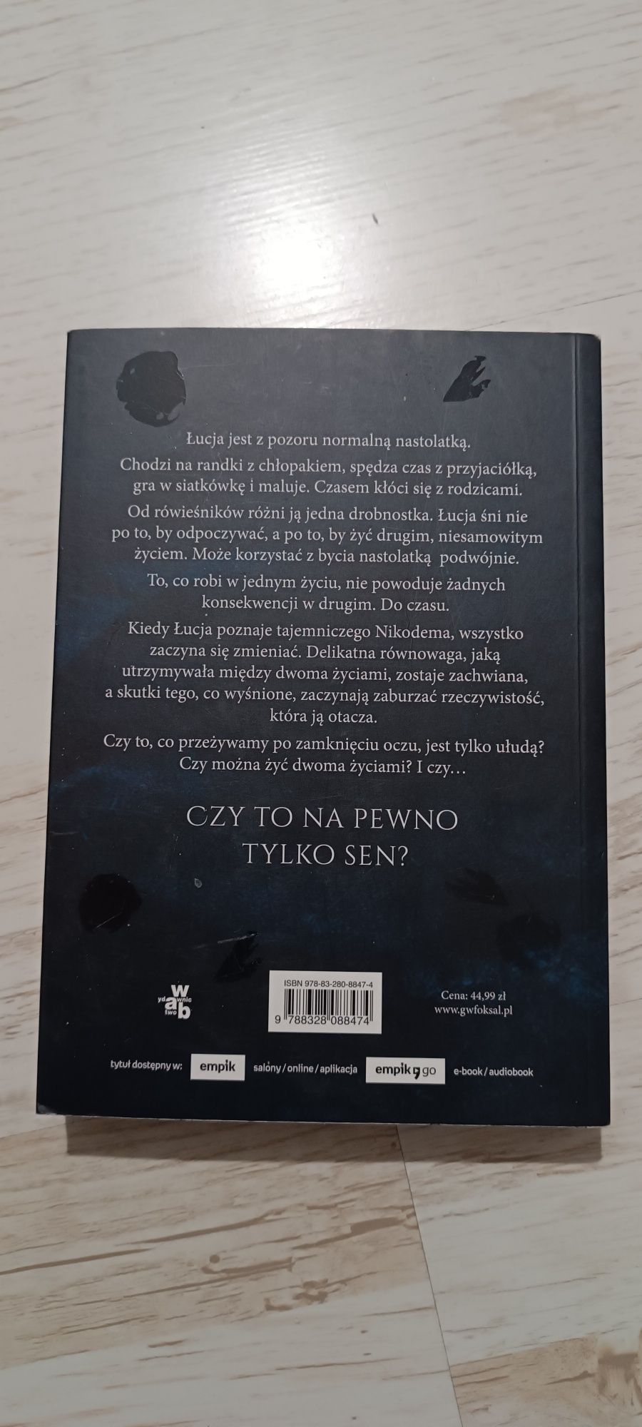 Książka powieść młodzieżowa "Czy to sen" Natalia Klewicz