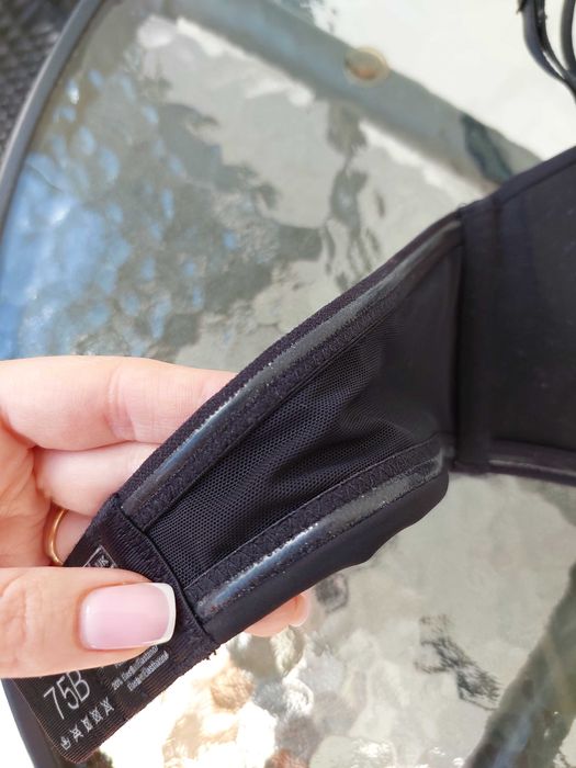 Biustonosz Magnolia (nowy, czarny, rozmiar 75B)