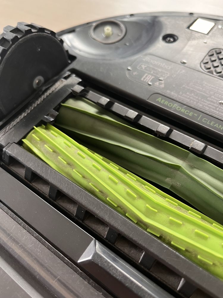 iRobot roomba i7 Vacuum