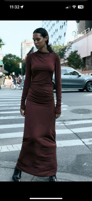 Платье бардово- коричневого цвета