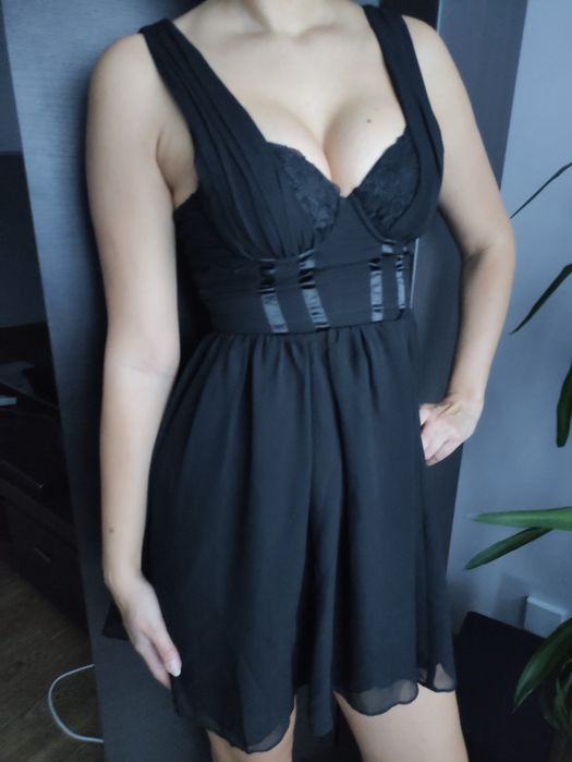Sukienka czarna s/m Sylwester