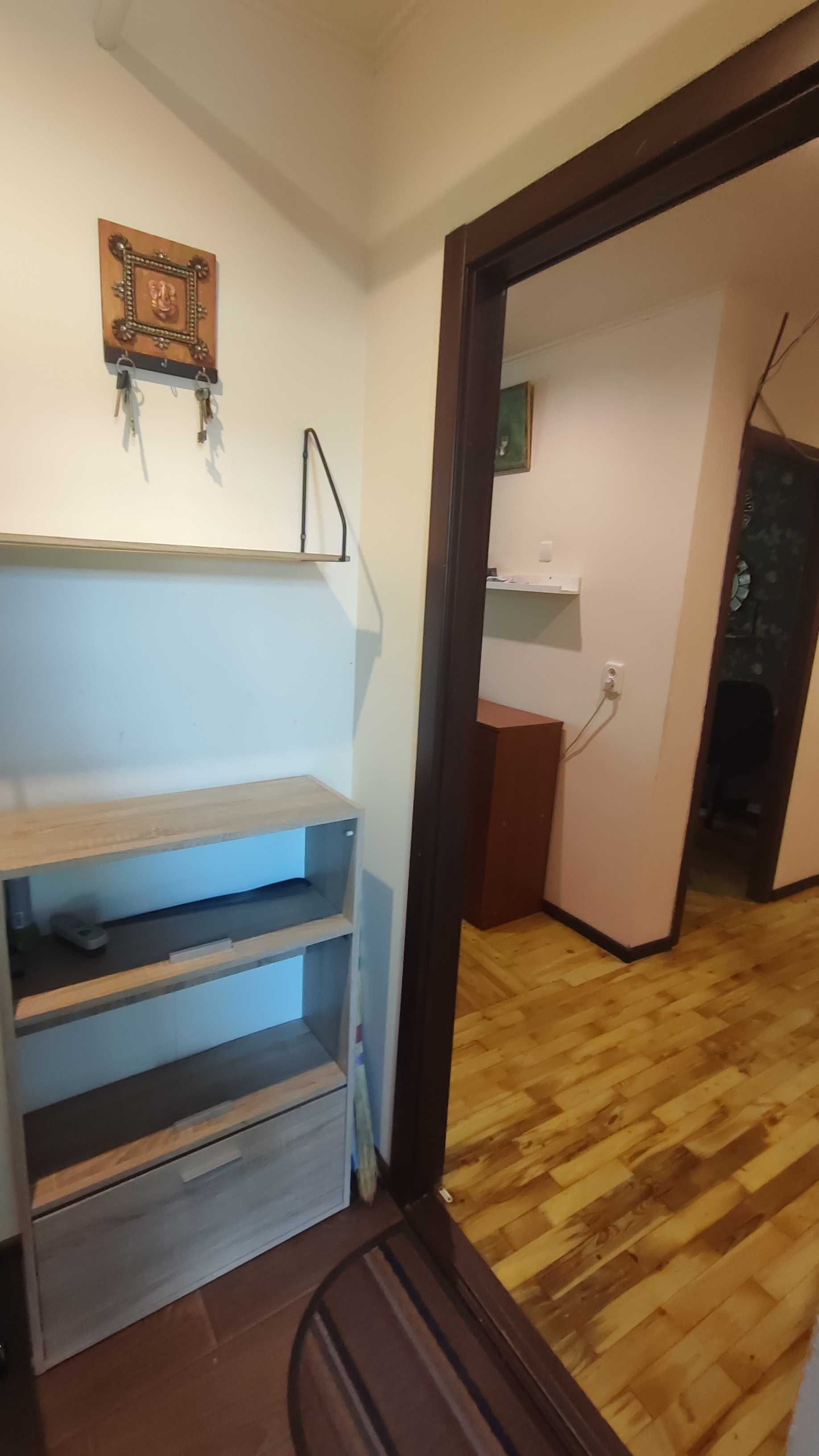 Продам 2х комнатную квартиру. 12 квартал, Гладкова, Казакевича