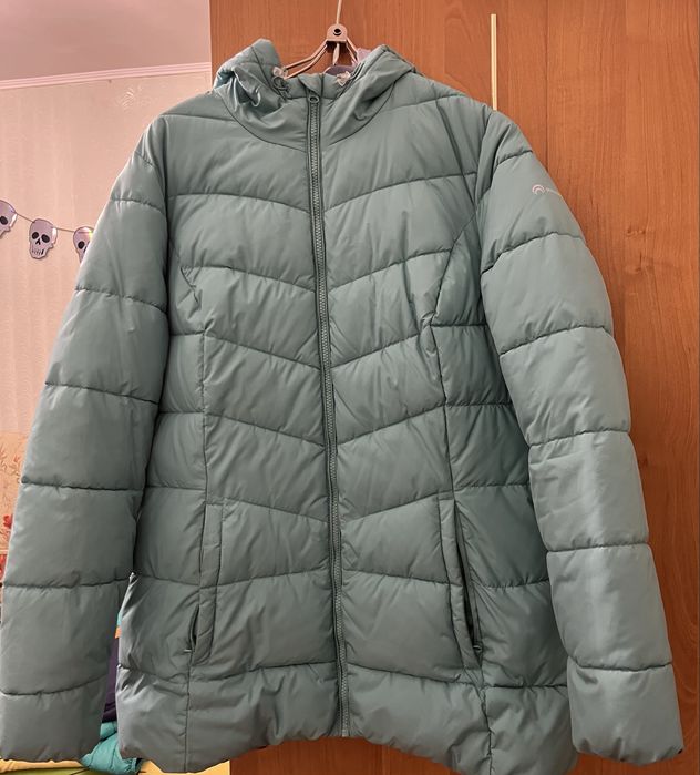 Жіноча зимова курточка