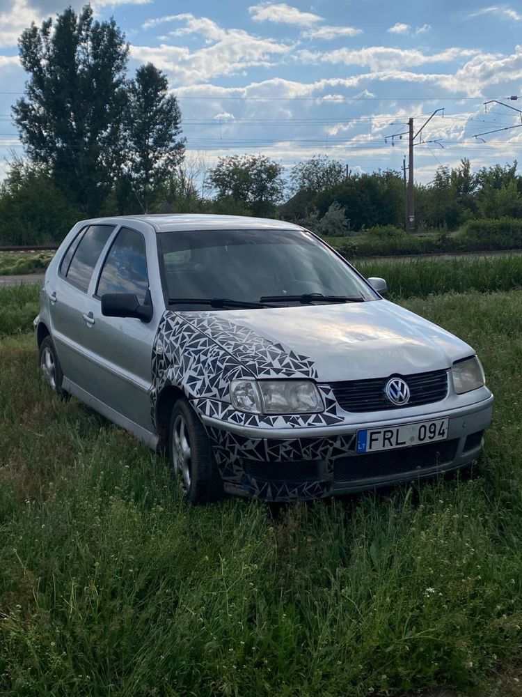 продам фольцваген поло 1.4 автомат