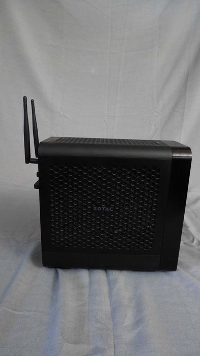 Komputer Zotac Magnus One | I7-10700 | 16GB RAM | 1TB SSD | Windows 11
